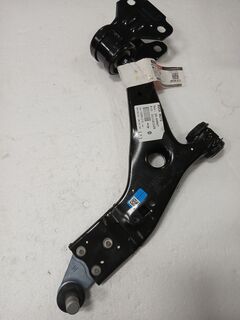 Важіль передній правий