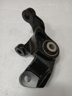 Кронштейн опоры двигателя