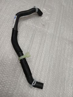 Патрубок системи охолодження