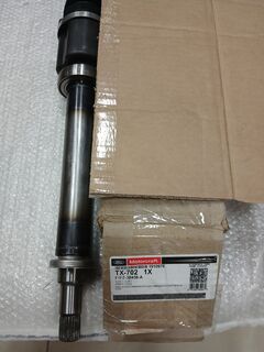 Полуось передняя правая