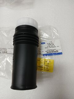 Пыльник переднего амортизатора