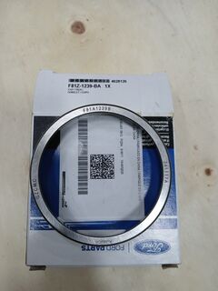 Обойма підшипника маточини