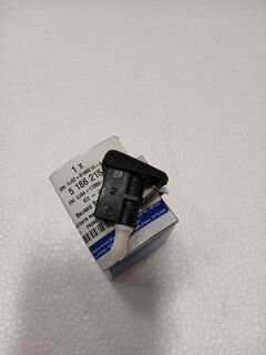 Форсунка омывателя лобового стекла