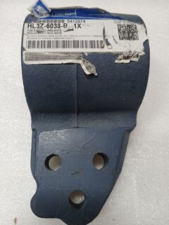 Опора двигуна ліва