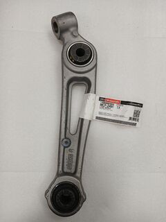 Рычаг передней подвески прав