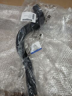 Патрубок системи охолодження