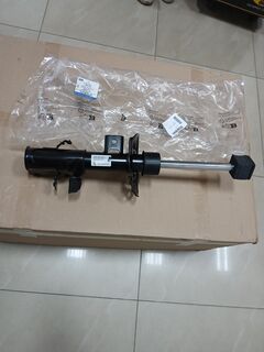 Амортизатор передний левый